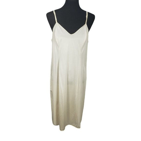 VANITY FAIR Women's Vintage Intimates Cream Off White Nylon Double Side Slit Sli - Picture 1 of 9